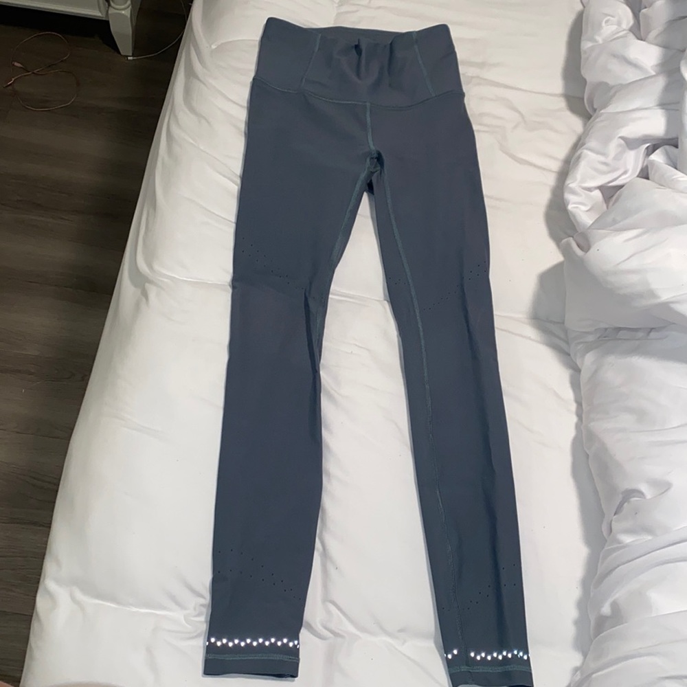 Lulu Lemon Gray-blue Align leggings